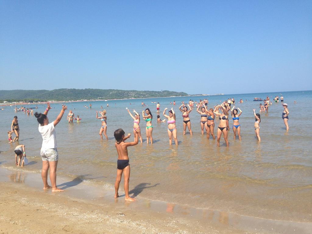 Camping Village Baia Falcone Вьесте Экстерьер фото