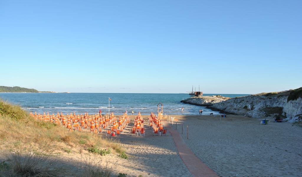 Camping Village Baia Falcone Вьесте Экстерьер фото
