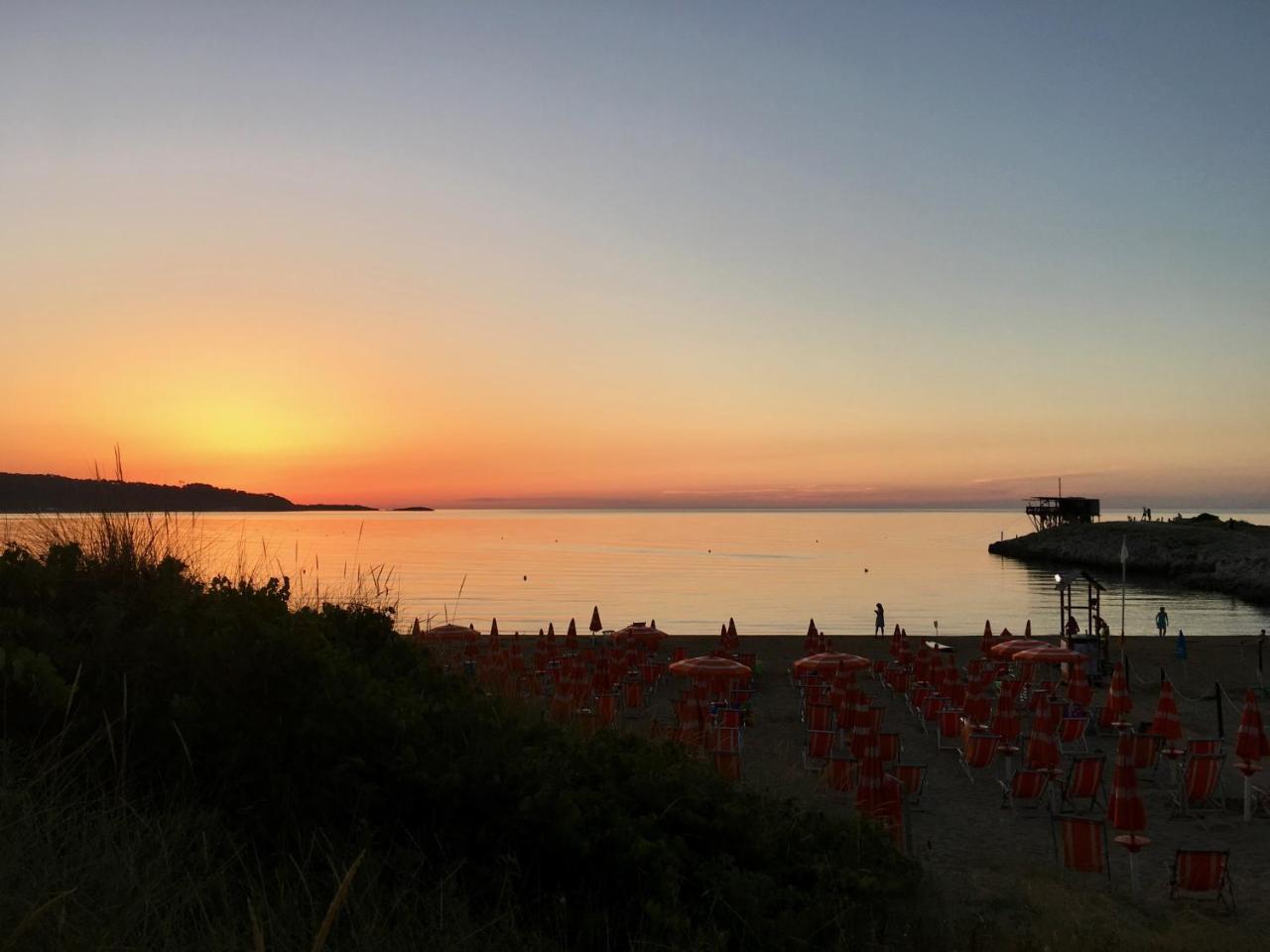 Camping Village Baia Falcone Вьесте Экстерьер фото